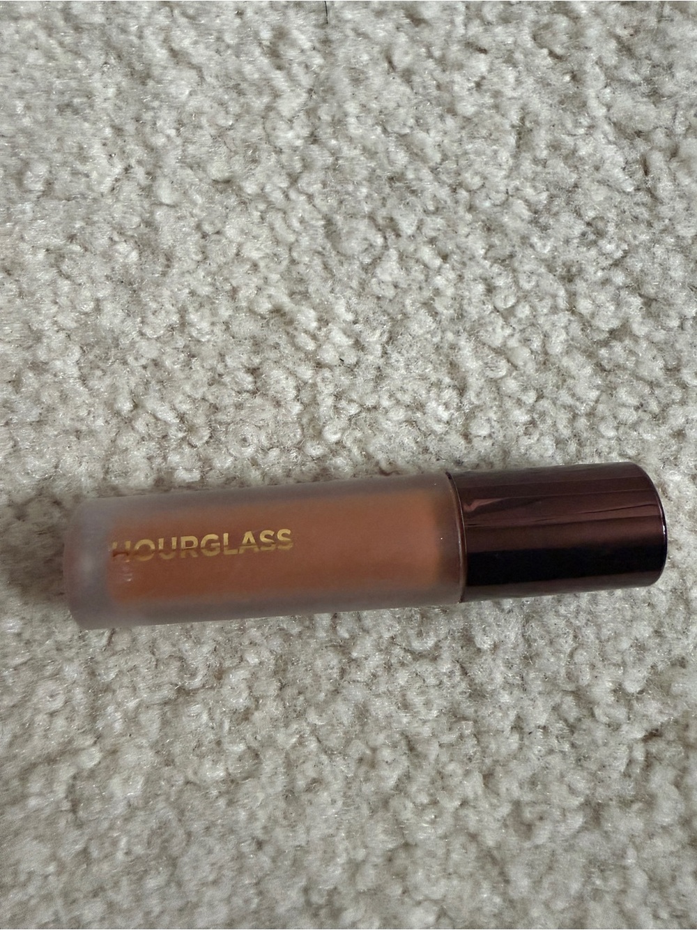 Hourglass Retouching Fluid Veil Almond Bronzer contour